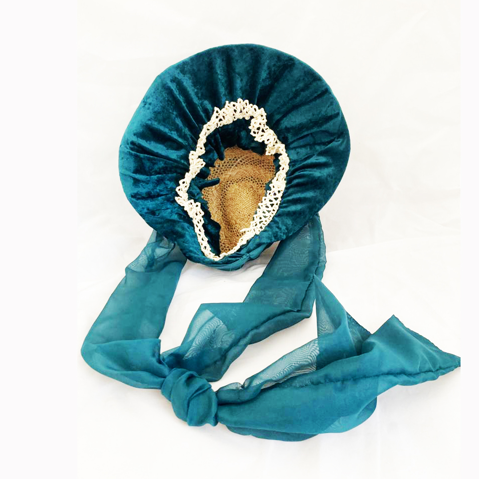 Look at this gorgeous teal bonnet from our collection! 

#collection #victorianage #victorianfashion  #bonnets #hats #victorianwomen #history #historyoffashion #fashion #museums  #britishschoolsmuseum #hitchin