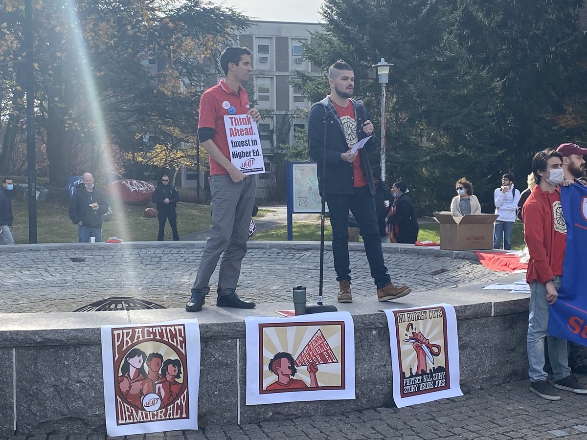 LIFEDofLABOR's tweet photo. We are proud to stand in solidarity with all workers at Stony Brook University to call on the administration to provide fair wages and safe working conditions to workers. #1u #solidarity @uupstonybrook @GSEU_SBU @GNYLECET @senatormattera @uupstonyhsc https://t.co/iA8PR1xfrb