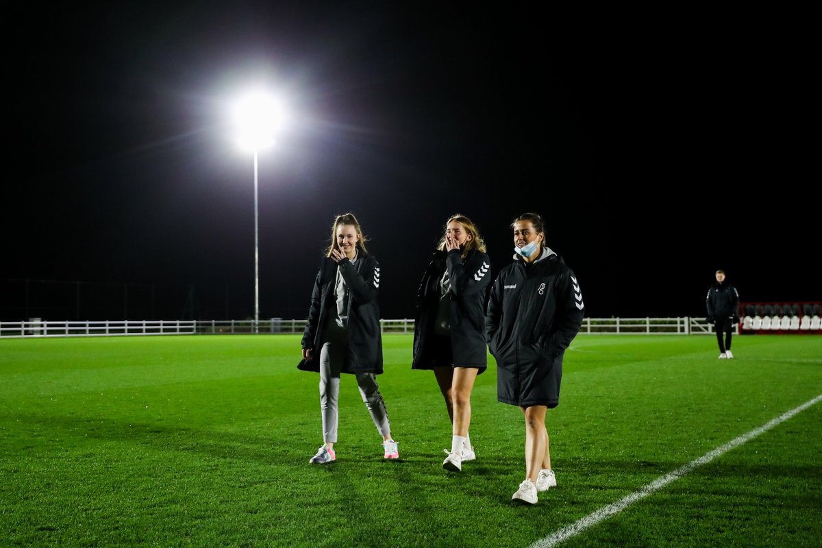 bristolcitywfc's tweet photo. Reporting for duty. 👋

#BRCLEW | #ContiCup https://t.co/7IzltLMZZ7