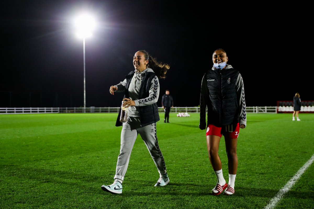 bristolcitywfc's tweet photo. Reporting for duty. 👋

#BRCLEW | #ContiCup https://t.co/7IzltLMZZ7