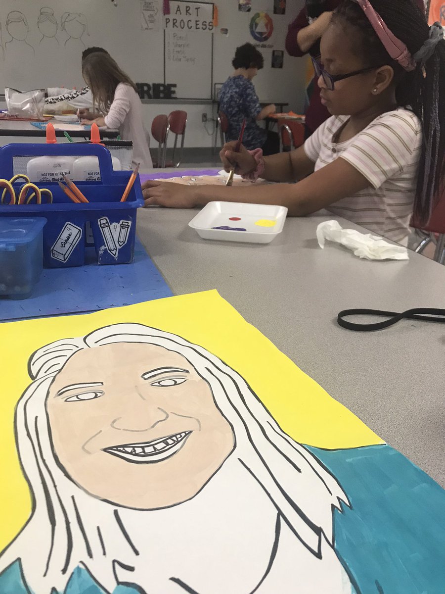 shaydenaisd's tweet photo. Benday dots for the win #popart @CoreyFADL @MrsUribeArt https://t.co/8AVhAwQ6yr