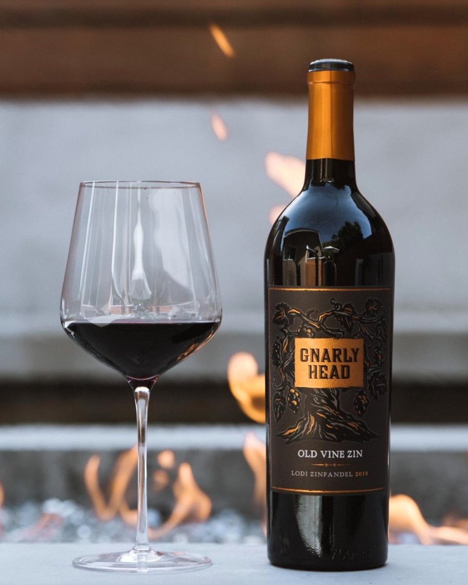SelectWinePros's tweet photo. What better way to celebrate #NationalZinfandelDay than with a glass of @gnarlyheadwines Old Vine Zin. Perfect for fall evenings by the fire. Photo by @gnarlyheadwines #SelectWines https://t.co/SIKnvwVf9t