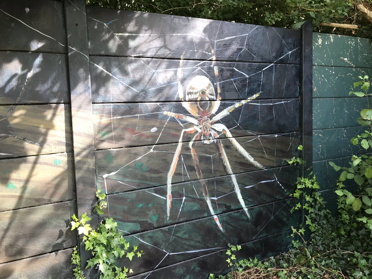 GarfieldWandle's tweet photo. Our exquisite wildlife mural in #GarfieldRec is finally finished (including being varnished/sealed). Big thanks to @RicardsTweets art teachers and students for their hard work and to @Merton_Council for the funding. This is an inspiring asset for our community. https://t.co/2hkTeO846j