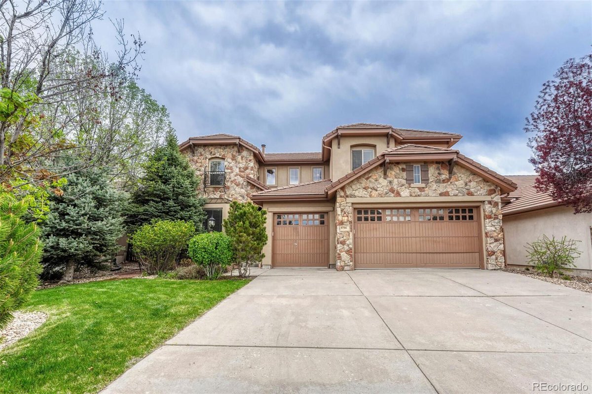 CorkenCo's tweet photo. For Sale or Lease- 3 br/2.5 ba, 9794 Sunset Hill Cir, is located in the desirable Heritage Hills. The home includes high ceilings, an open flow between the living room and kitchen & a 3 car garage at https://t.co/3MClPKjdXb #lonetreecolorado #coloradorealestate #luxuryrealestate https://t.co/M286Xq1LNt