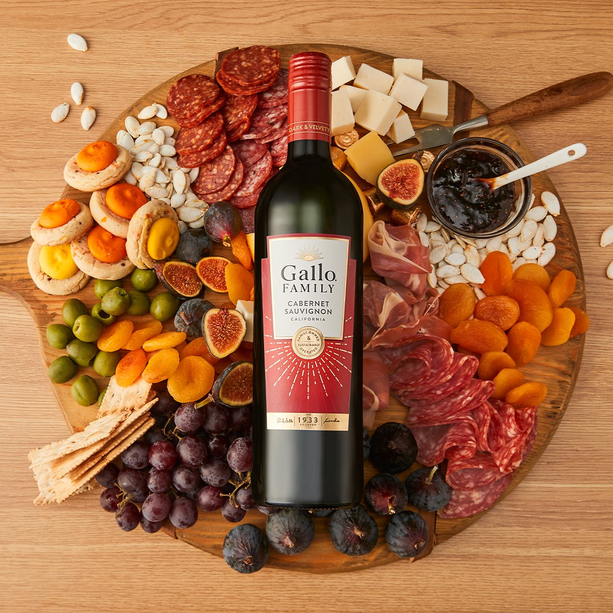 We’re not sure which has more packed-in flavor:
the board or the cabernet! Tag the friend you’d like
to share this with for Friendsgiving!
#GalloFamilyVineyards
#Friendsgiving
#Charcuterie