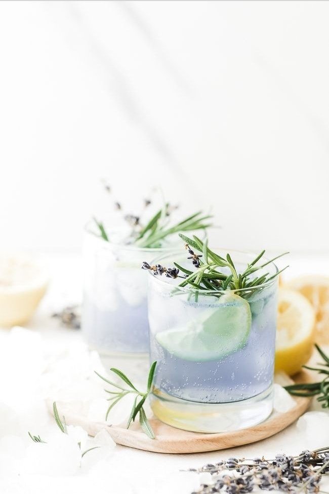 SailingAt19's tweet photo. ⠀
     
     𝗕𝗲𝘃𝗲𝗿𝗮𝗴𝗲𝘀 dengan rasa
     manisnya sebagai pelengkap
     yang sangat menyegarkan.
 
    ★ Cherry Prosecco Smash
    ★ Grapefruit Rosemary
     Lemonade Sparkling
    ★ Refreshing Lemon Mojito
    ★ Sparkling Lavender
     Lemonade

⠀ https://t.co/QZhADrD7BK
