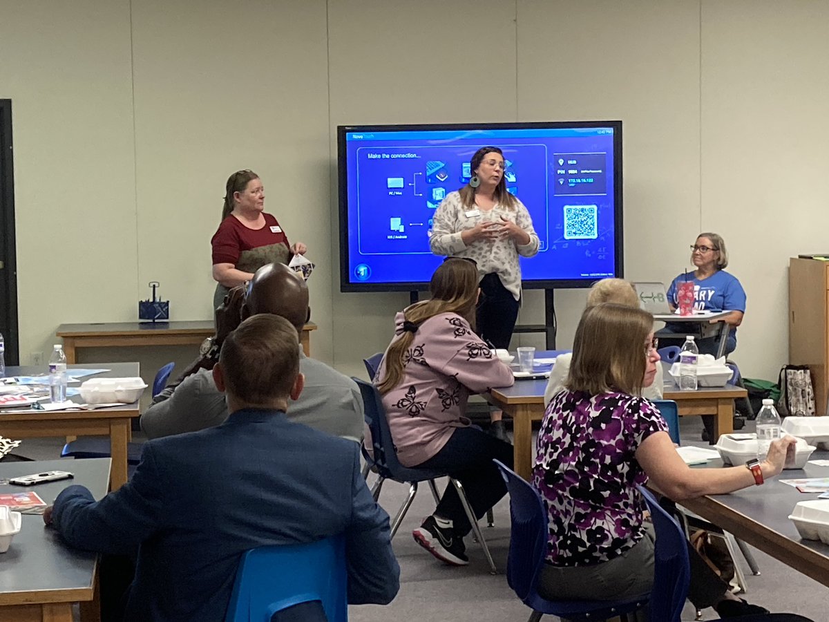 Jarrell_EdFound's tweet image. Board members from the Jarrell Education Foundation shared program information at the non-profit showcase at the Nov. @JarrellCOC meeting. So wonderful to tell our story of funding innovation with other community leaders!