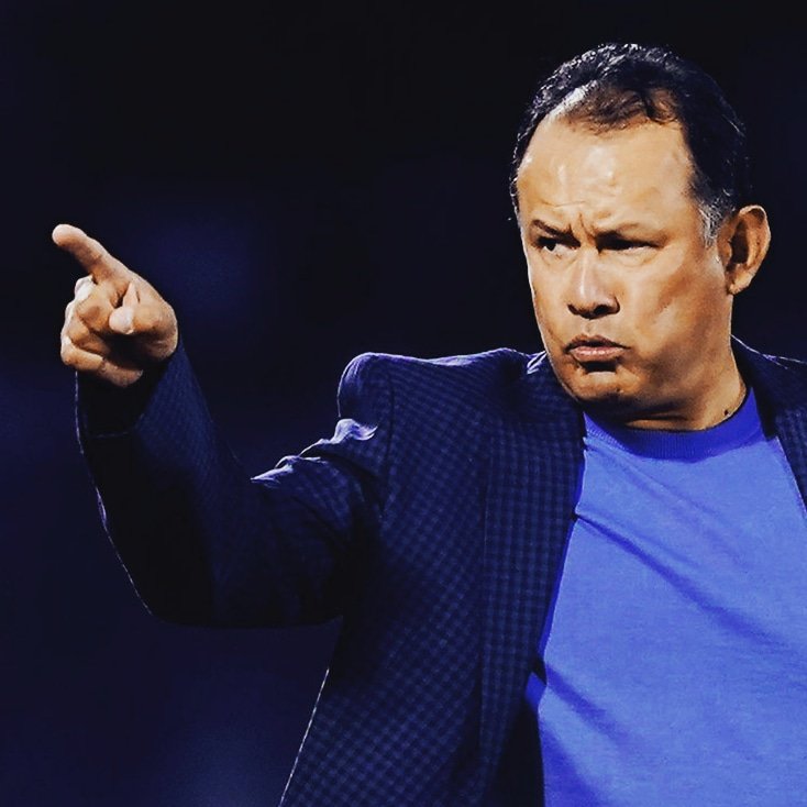 Historia_Azul's tweet photo. “Verán otro equipo el domingo, uno que se va a romper el alma, a pesar de que no va estar la gente. Espero al mejor Monterrey “: Juan Reynoso 🔥 #CruzAzul https://t.co/jMI11ujQxS