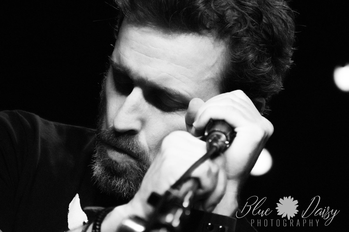 Blue_DaisyPhoto's tweet photo. Probably one of my favorite photos of @RobBenedict that I've ever taken. @LoudenSwain1 at The North Door in Austin 2020 (just before the world went sideways) https://t.co/UzhG68yarp