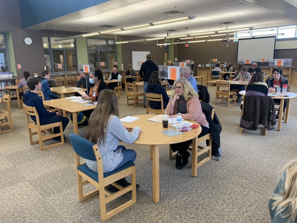 Lauren Handrick tweet media