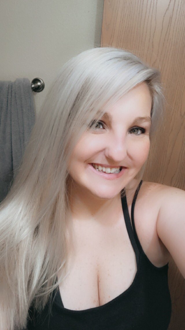 haston_mandi's tweet photo. New hair who dis? https://t.co/wLSX5qfCoN