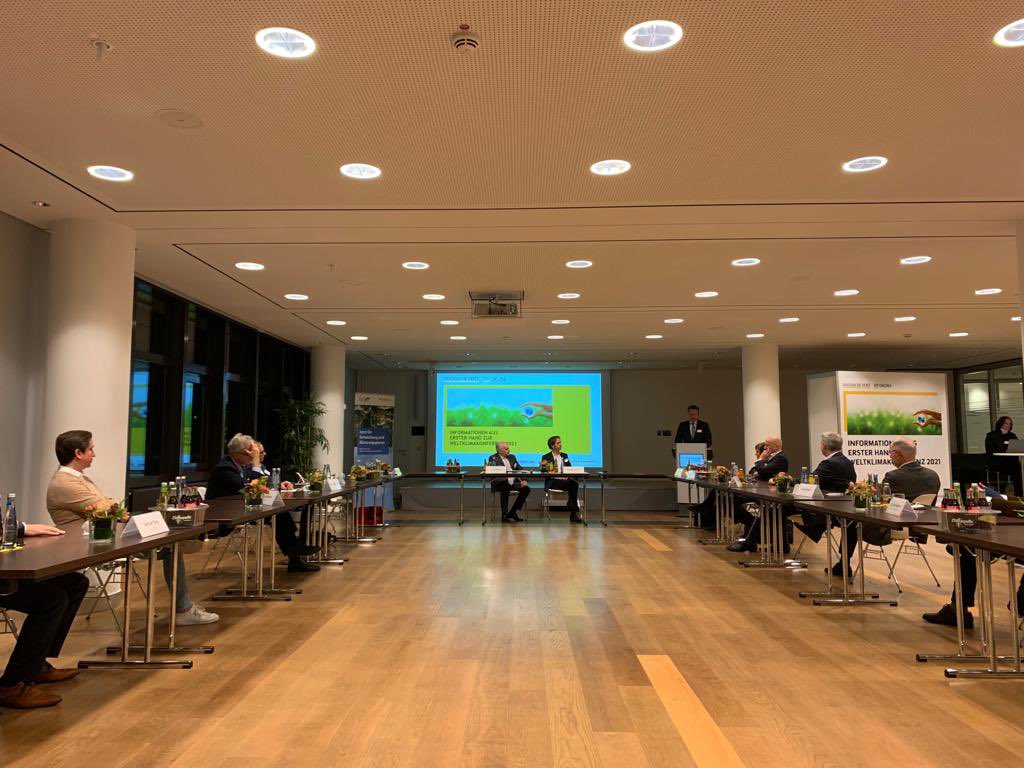 illabrockmeyer's tweet photo. Freue mich über Ansatz der Stadt @Duesseldorf gemeinsam mit der #Wirtschaft die Klimaziele partnerschaftlich voranzutreiben! #Klimapakt #COP26 @METRO_Politics https://t.co/m8WEnsfPzC