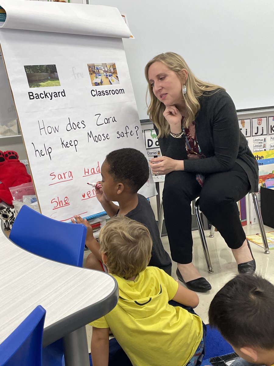 Thank you <a href="/VealHeidi/">🌟Heidi Veal👩🏼‍🏫</a> for being a guest reader in our classroom today!  The kids loved it! 😀 <a href="/amiemisch/">Amie Misch (MishMisch)</a> #LISDpk