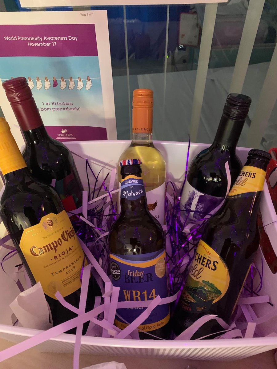 elaineevans110's tweet photo. World prematurity day @WyeValleyNHS. Thank you to ever who supported us https://t.co/U0ATnmMGLv
