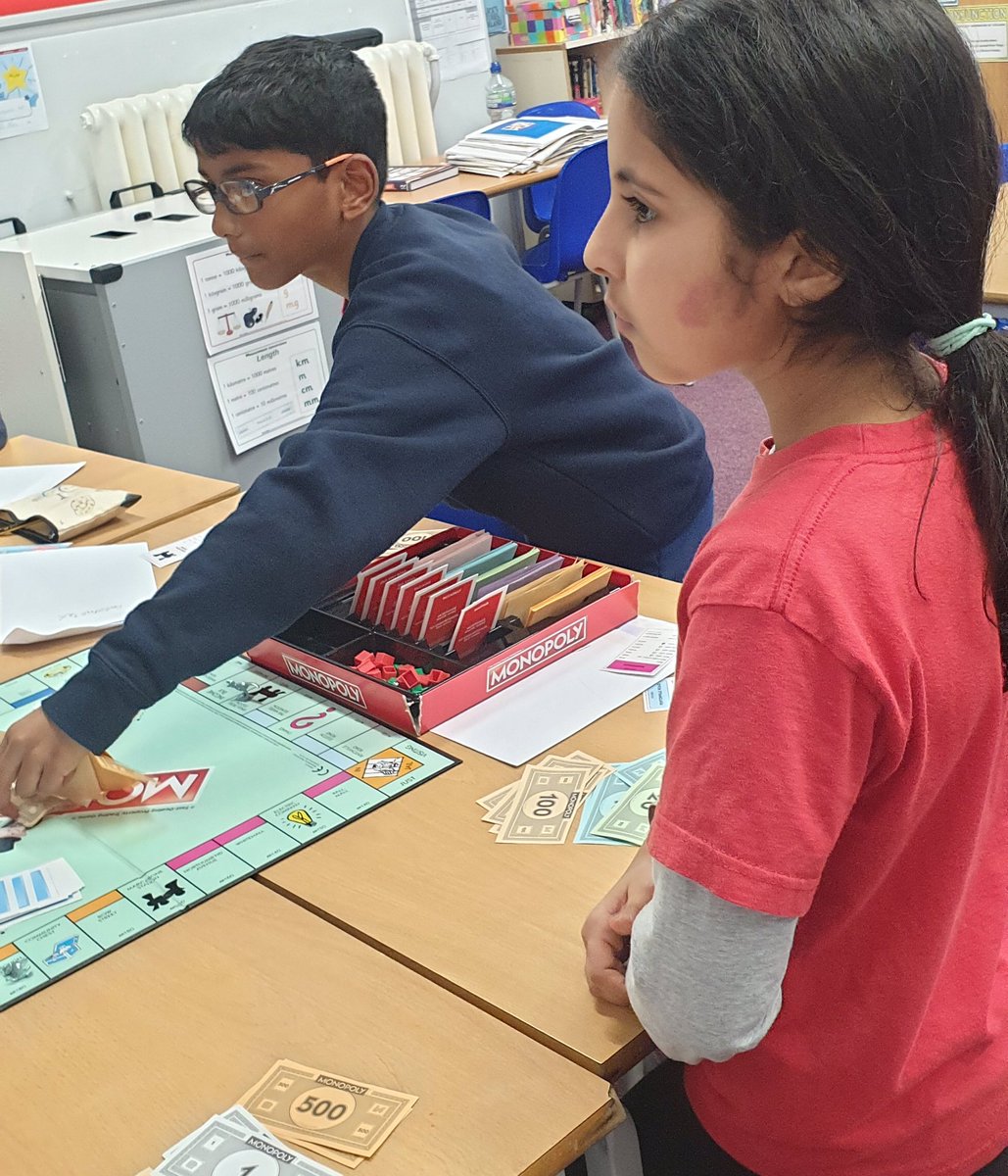 EarlsfieldSch's tweet image. Monopoly club in full swing...Do not pass go and avoid the hotel on Mayfair! #monopoly #donotpassgo