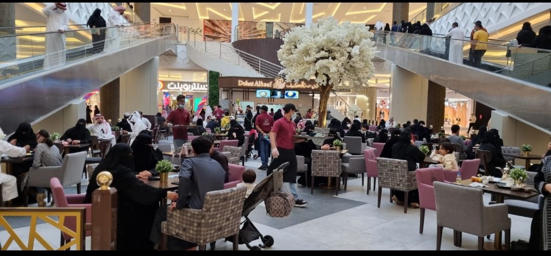 Intimaaksa's tweet photo. بحمد الله تعالى، قامت شركة انتماء العقارية بافتتاح مركز موجان بارك في خميس مشيط  الذي يعد أحد أحدث المراكز التسويقية المتكاملة في المنطقة.
وتعتبر "إنتماء العقارية" إحدى الشركات الرائدة في مجال إدارة وتشغيل كبرى المشاريع التجارية والسكنية في المملكة. https://t.co/yQKDtuWxoF
