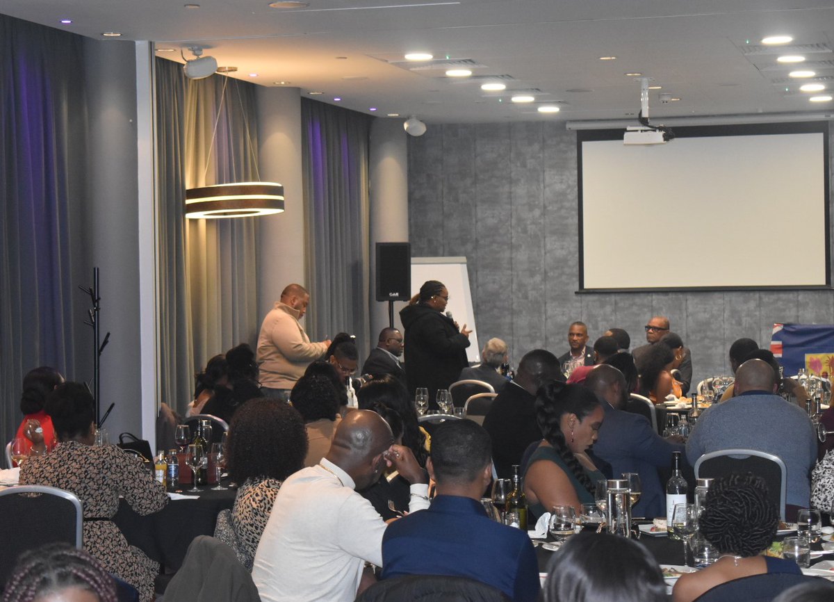 The Premier Hon. Charles Washington Misick and Deputy Premier Hon. Erwin Saunders met with approximately 70 Turks and Caicos Islanders living in the United Kingdom on Saturday, 13 November 2021. 

<a href="/TCIG_Press/">TCIG Communications Directorate</a> 

facebook.com/OfficeOfPremie…