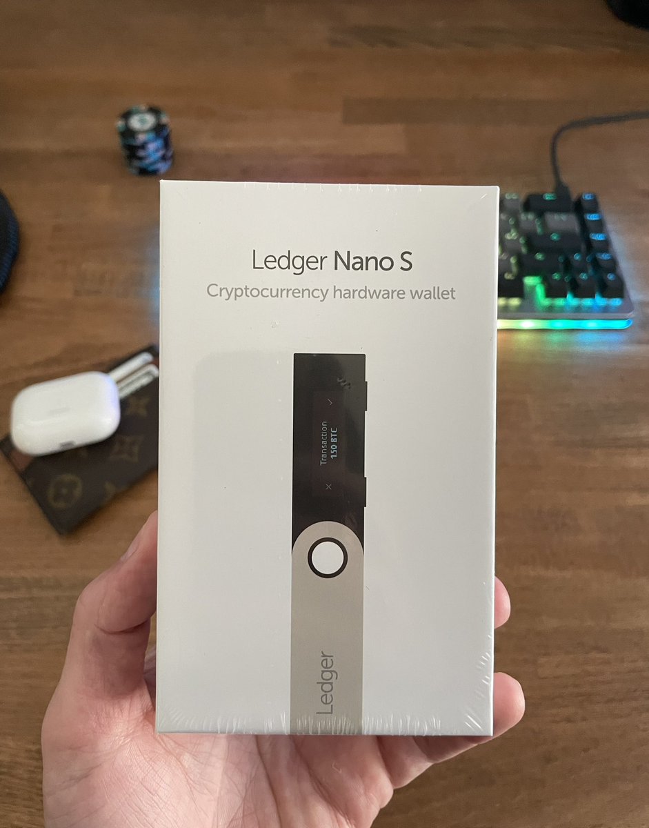 RyanHodge's tweet image. I think sometimes the crypto/nft space lacks education. It’s usually just “wen moon” &amp;amp; WAGMI (tbh two very impart things tho 🤣). 

Security best practices and education needs to be brought to the forefront a little more. 

I’m giving away a couple @Ledger’s. 

Just like and RT.