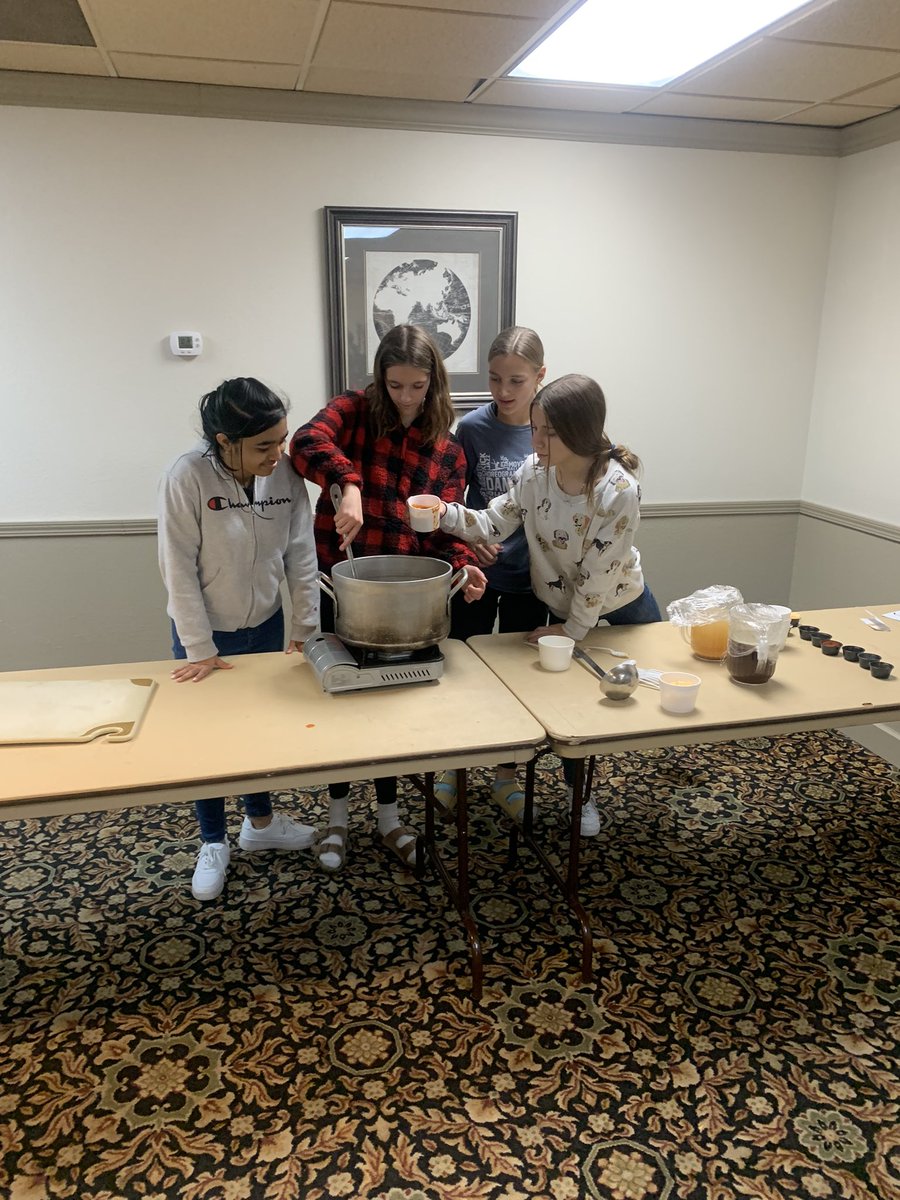 Walzy5's tweet photo. Fall Academy Hotel/Restaurant class. Chili cook off. Each team has 45 minutes to produce the best chilli. https://t.co/RZ2hIdizcm