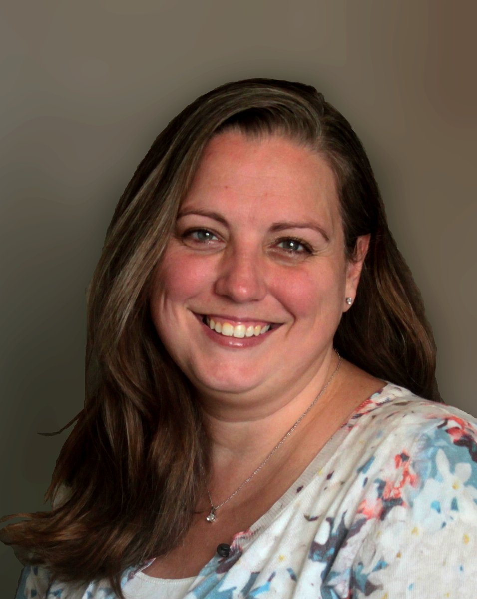 Finally got my head shots done. I think they turned out well! If anyone is looking for a #realtor in #Chattanooga let me know. #homesbyrae <a href="/rachelr_realtor/">HomesByRae</a>