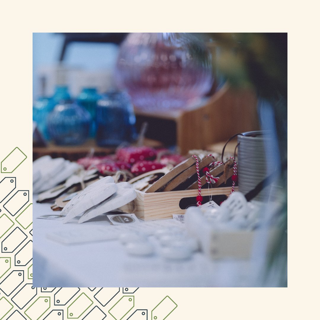 With Christmas fast approaching, why not visit our next event ❄️

Not only will you be supporting local businesses, you can also get bespoke and personal gifts for your loved ones. 

 #SmallBusinessLeicester #HinckleyBusiness #IndoorMarketEvent  #HinckleyCommunity