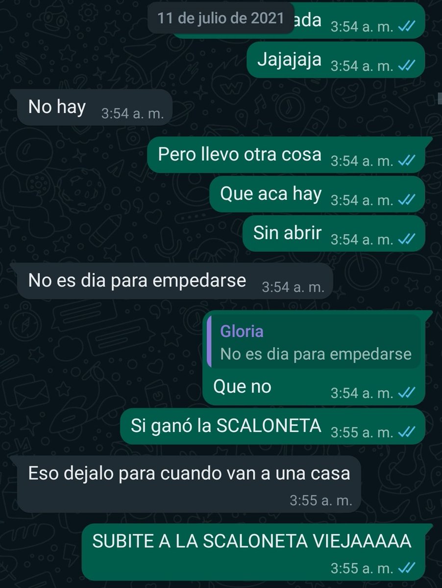 Enzoo_Russo's tweet photo. *Cuando la escaloneta le ganó la final a Brasil*
mi vieja: https://t.co/SJot3vRh3f
