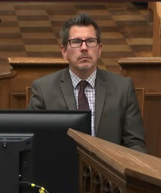 SammyJoCooks4U's tweet image. Everything Binger turns to shit… 

#Binger 

#IPoopedMyPants
#MyButtHasntBeenWiped
#KyleRittenhouseIsInnocent 
#RittenhouseTrial