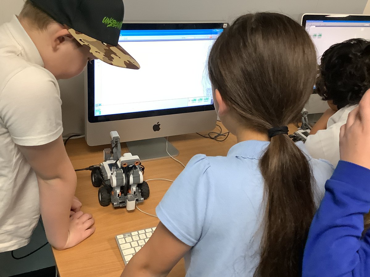 SouthwoldSchool's tweet photo. Class 5 visited @spacecentre and learned how to become astronauts and how to control a rover on another planet. We returned exhausted, educated and enthused! #nationalspacecentre #youngastronauts #widerlearning 🚀🧑🏾🚀👩🏿🚀 https://t.co/spSOB8T8Zt