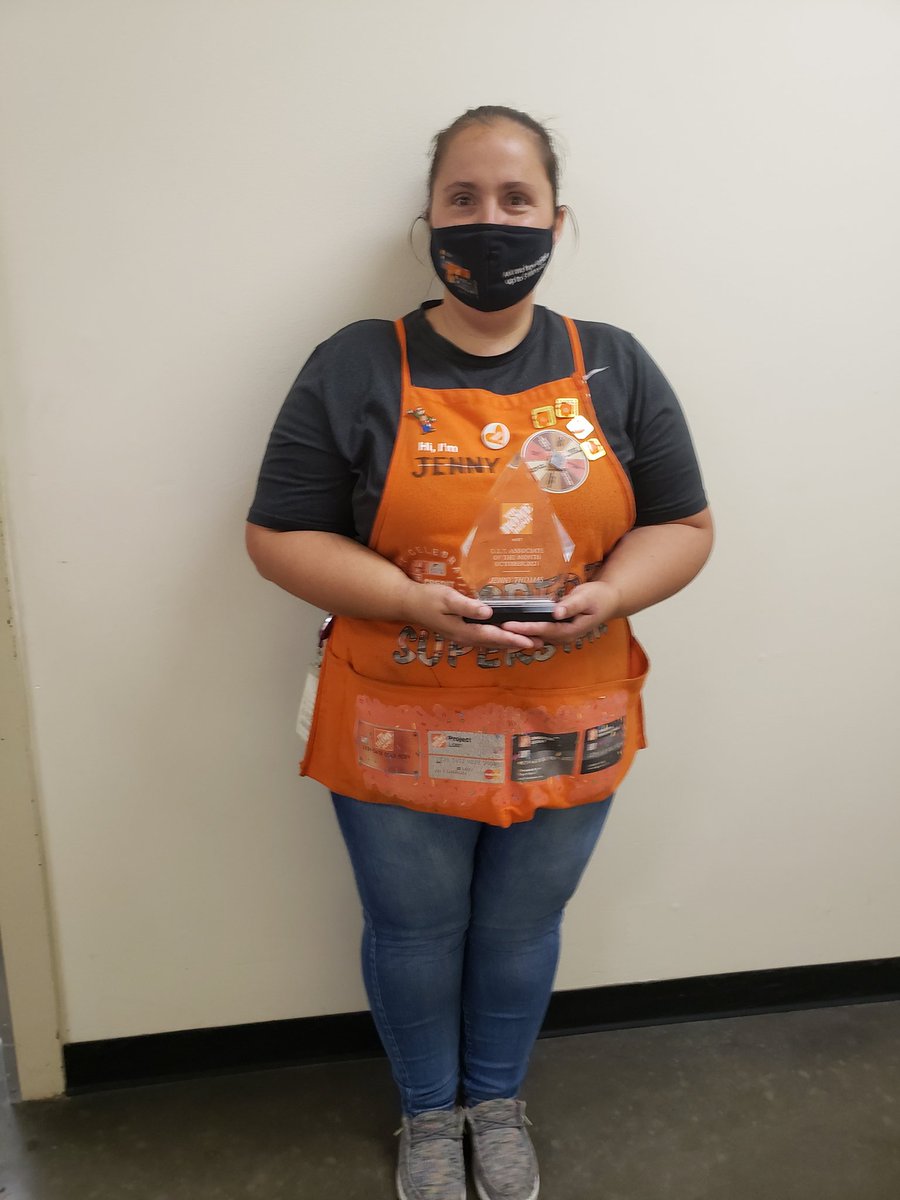 GEnglent's tweet photo. CONGRATULATIONS!! To Jenny Thomas. She is the GET associate for October.  Well deserved  Jenny is a great example of GET. She is top in credit, she gets alot of Pro xtras and Leads. @FarberGary @ChavezDestinie @BabichRon @Rebecca01210491 @psjohnson904 https://t.co/ZbDo47UqQv