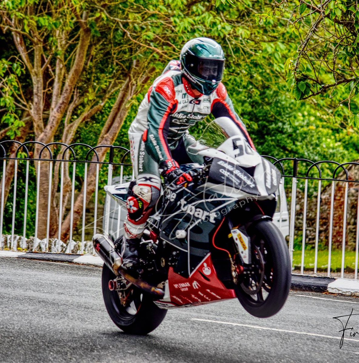 FireStallion666's tweet photo. #wheeliewednesday #3legends #roadracing #iomtt @race_tt @ttprofiles @loveroadraces @RoadRacingEmp @deanharrisonTT @DaleyMathison @Jimbohillier37 #firestallionphotography https://t.co/5ZuYZkwDRw