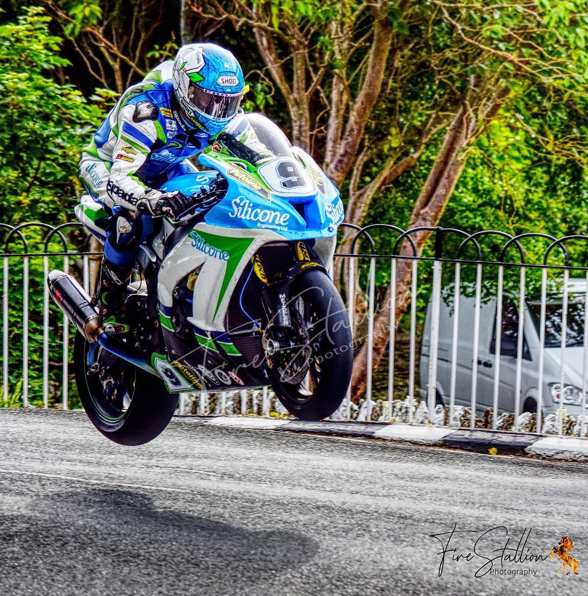 FireStallion666's tweet photo. #wheeliewednesday #3legends #roadracing #iomtt @race_tt @ttprofiles @loveroadraces @RoadRacingEmp @deanharrisonTT @DaleyMathison @Jimbohillier37 #firestallionphotography https://t.co/5ZuYZkwDRw