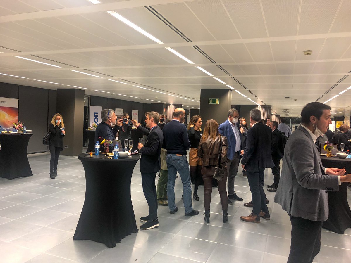 Luce in Veneto tweet media