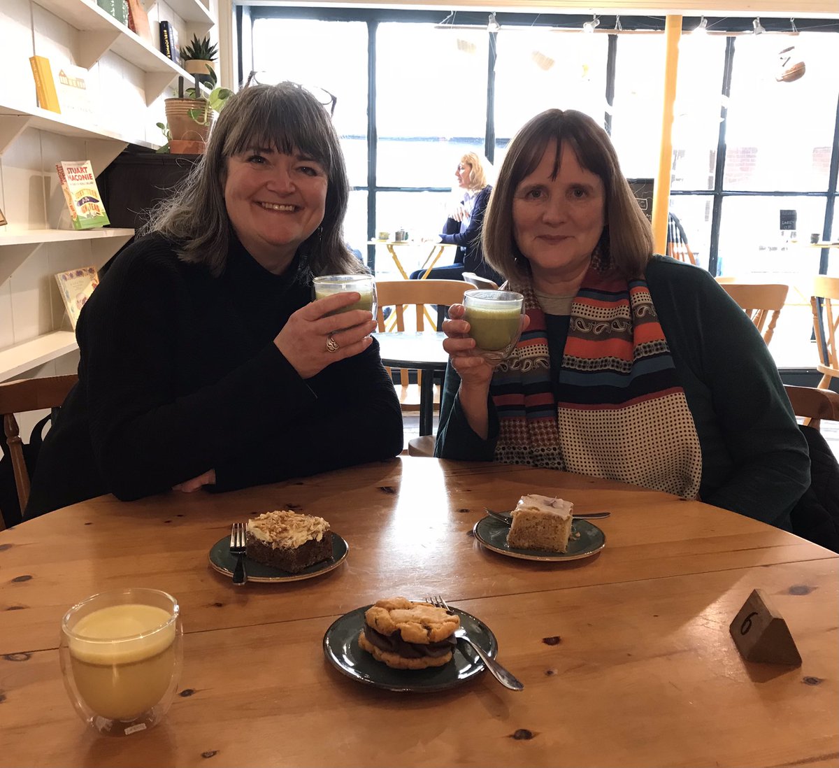 katereppanmac's tweet photo. So lovely to finally catch up face to face with Lindsay @LedburyBooks … and to meet @sarah_hilary too! lots of event plotting went on, along with very delicious cake and matcha tea…Very exciting! 😉🕵🏼‍♀️📚#repslife https://t.co/6Yqf0rzH5p