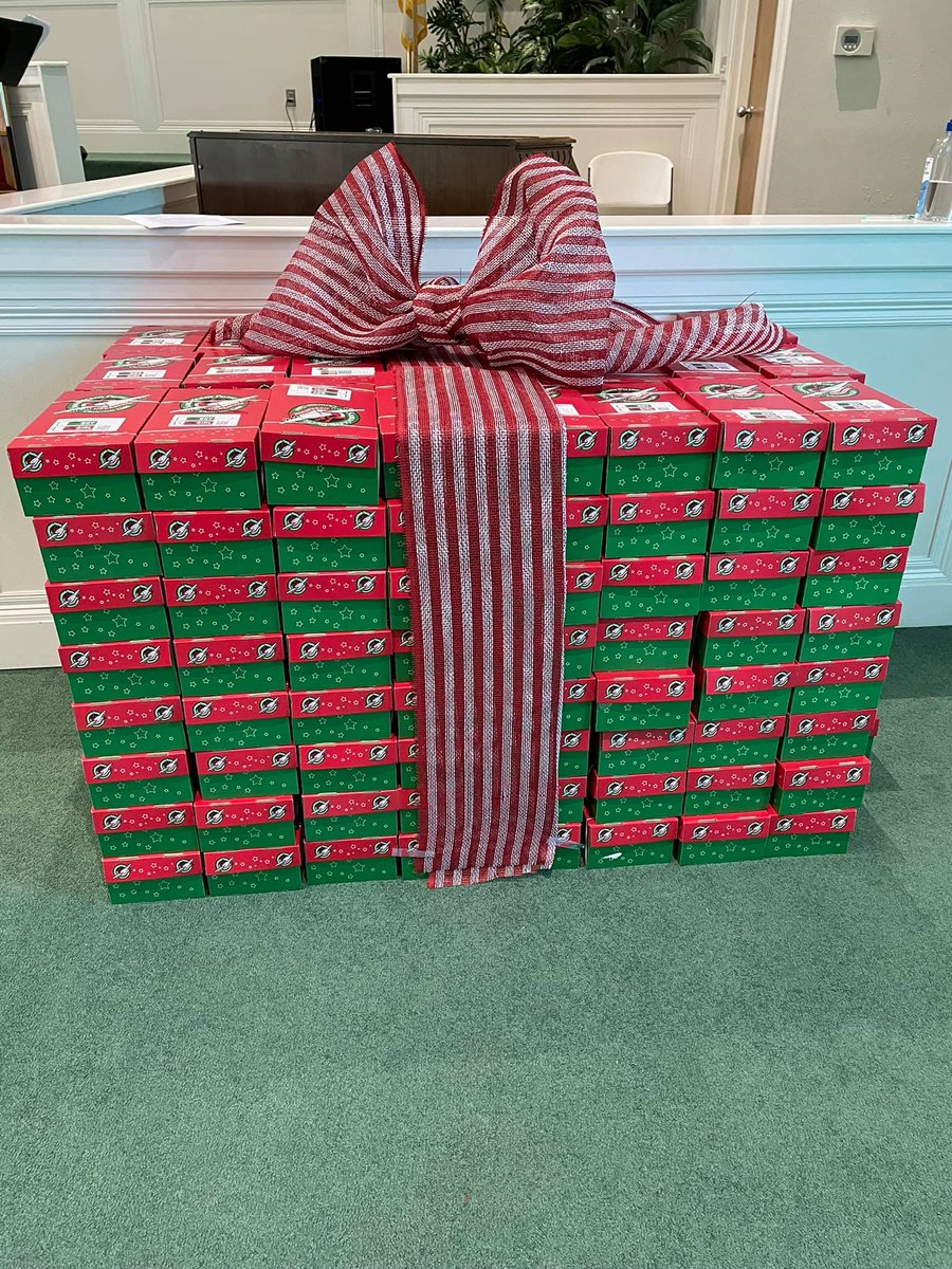 OCC_shoeboxes's tweet photo. We praise God for the thousands of shoebox packers around the country putting the finishing touches on their shoebox gifts and getting them ready to drop off this week!

Learn more about packing a shoebox gift here: https://t.co/in20DBZyqo https://t.co/XGYSBi9Uxq