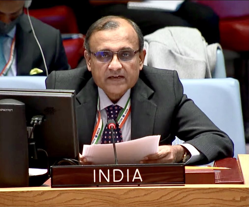 In #UNSC briefing on #Afghanistan, said:
🔹 Afghanistan seen much bloodshed & violence
🔹India ready to deliver urgent humanitarian aid
🔹#HumanitarianAccess be direct, without hindrance
🔹Aid be non-discriminatory irrespective of ethnicity, religion or political belief -1/2