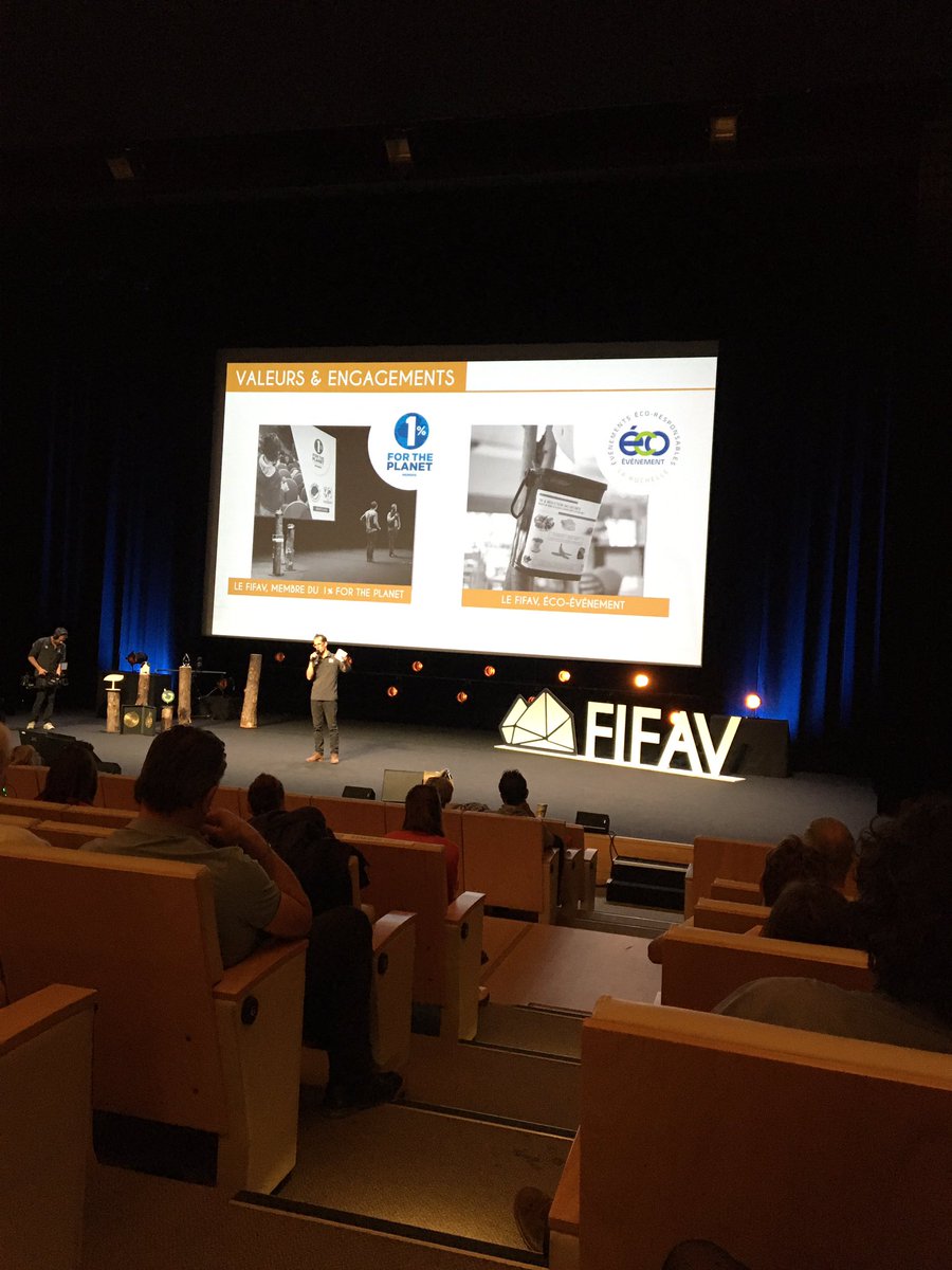 DesveauxBrigitt's tweet photo. @Fifav_LR #FIFAV2021 Plaisir immense de retrouver le #festival du film d’#aventure en vrai ! Ouverture avec de belles surprises, un jury de haut niveau, le jury du conseil départemental des jeunes, #CDJ et un film à ravir, suivi d’une drôle d’escalade…libre. https://t.co/AooBNYAYtt