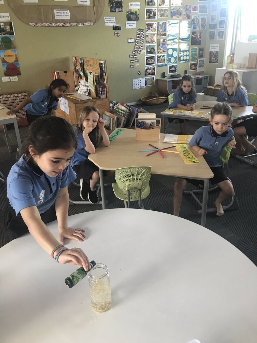 A bit of science to welcome our learners back to <a href="/StonefieldsSch/">Stonefields School</a> Dancing Rice Experiment #excited #engaged #curious so pleased to have them back.