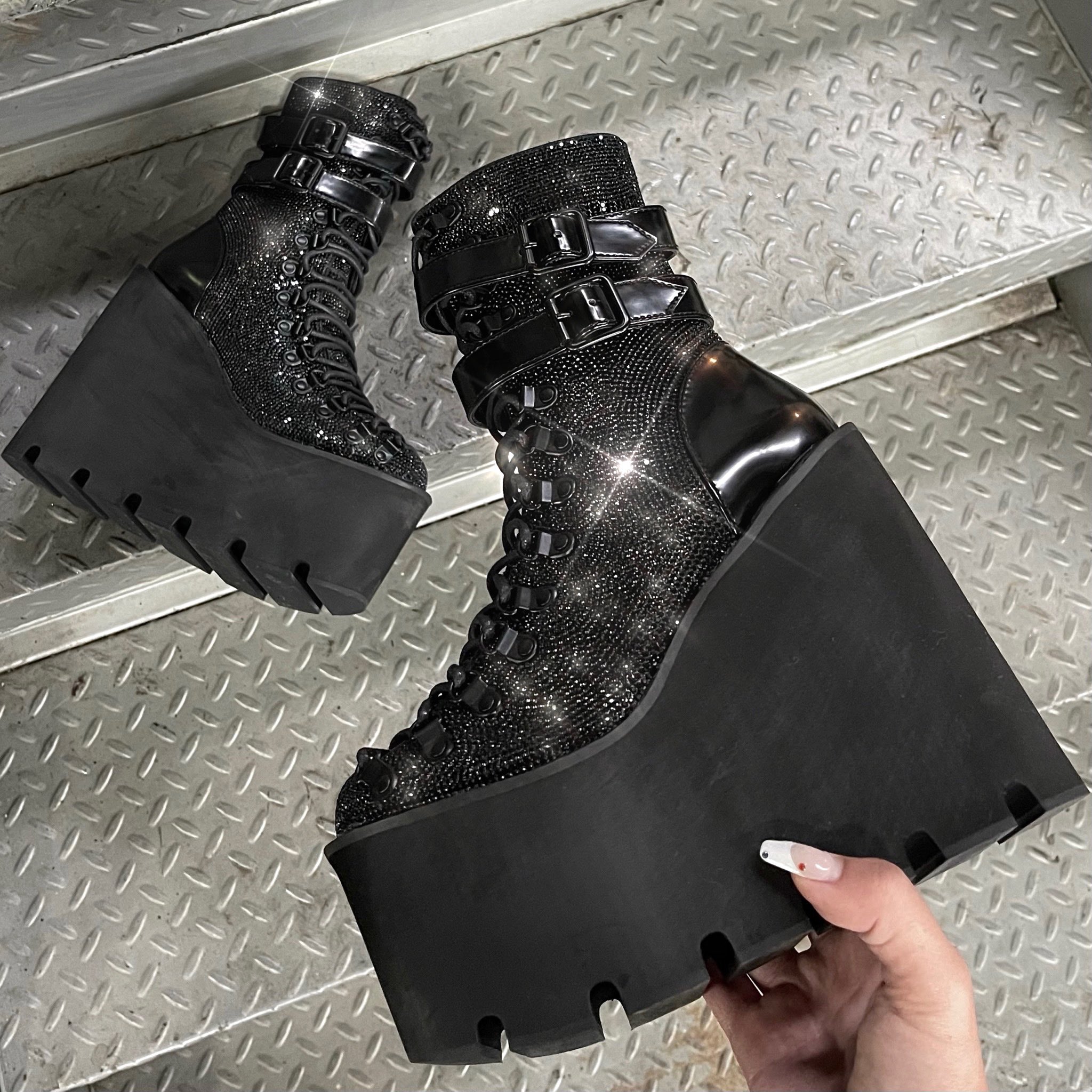 Dolls kill shop traitor boots