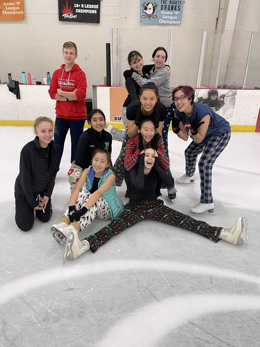 NoviVarSkate's tweet photo. Pajama Day at Practice today!!! #Wildcatpride https://t.co/cwjyinlxxV