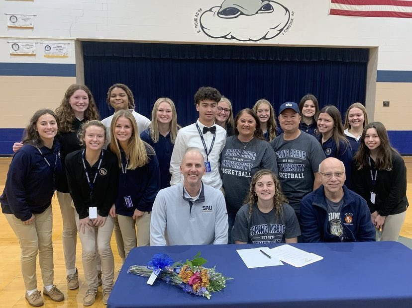 LinderLexi's tweet photo. It’s official!🏀🚨 Go Cougs!💙💛 @SAUCougarsWBB @vjhAlways100 https://t.co/mbQFwICUp1
