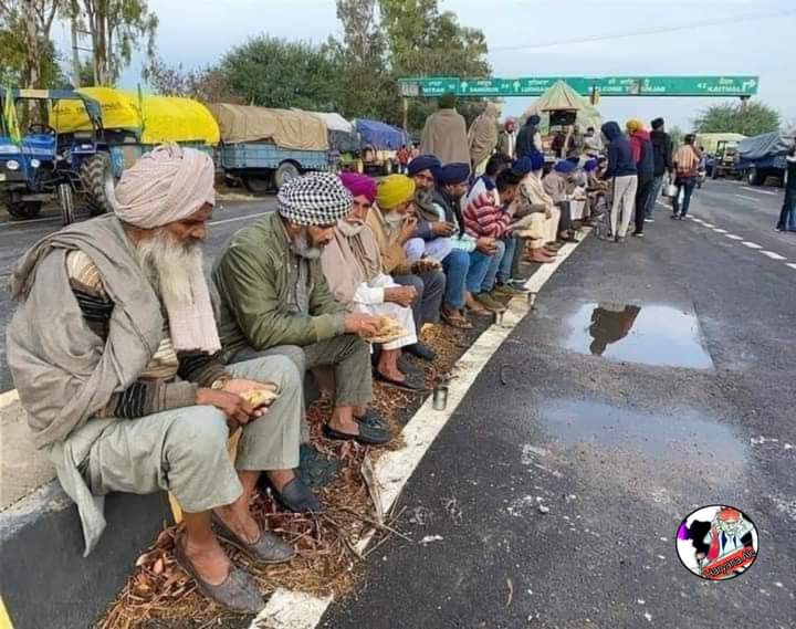 पंजाब सी एम के पास समाधान है तो क्यो साल भर दिल्ली में किसान बांध क बिठा राखे पंजाब किसान और क्यूं देश का फद्दु गांठ रे हो आनदोलन को चंडीगढ सिफ्ट कर लो।