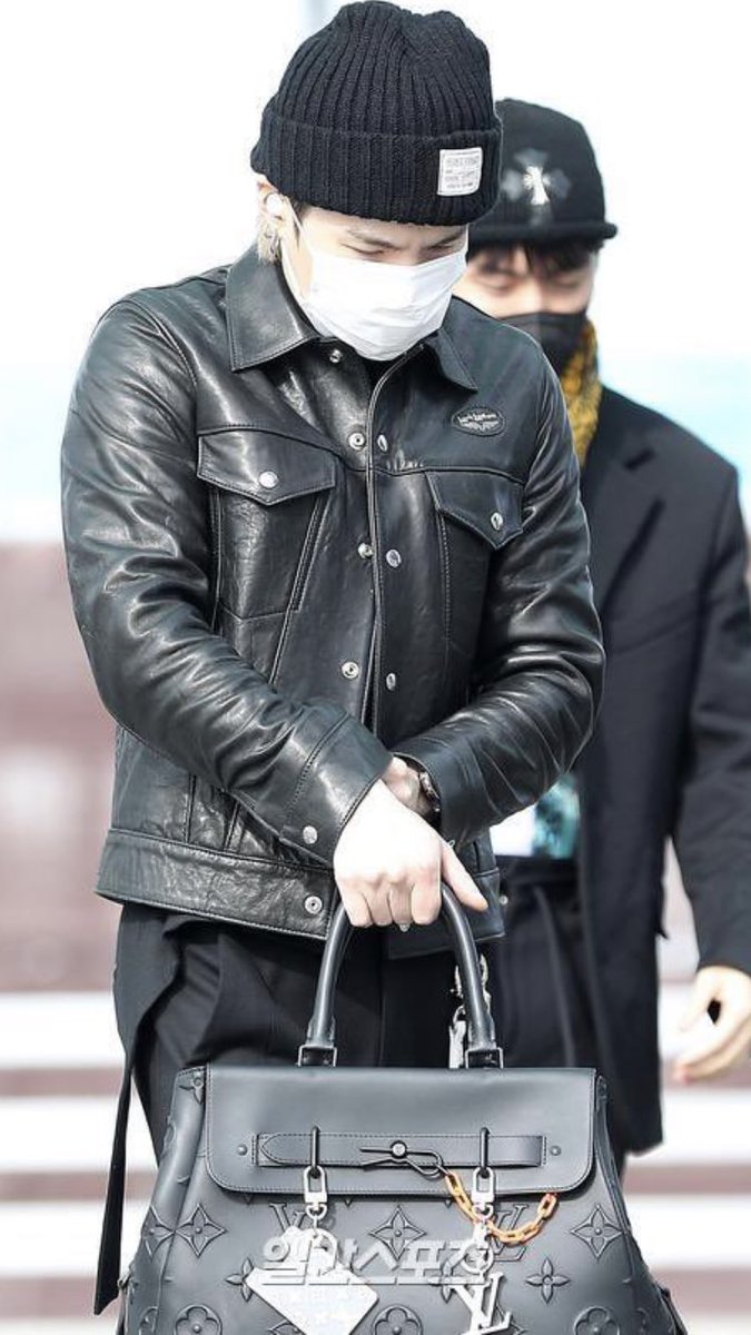 suga_phy's tweet image. คนจะเท่อ่ะ
ปิดโหวตวันนี้ 11:59 น. 

รีทวีต+มชติดแท็ก=โหวต 
#TheSong + #Butter + #PCAs