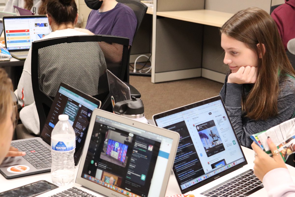 ONASPJatUGA's tweet photo. We debunked tweets, spotted unreliable sources and poked holes in Facebook posts at tonight's misinformation Hackathon! Congrats to the winning team and thank you to @amandacbright for a fun event! https://t.co/oXjHueDVxa