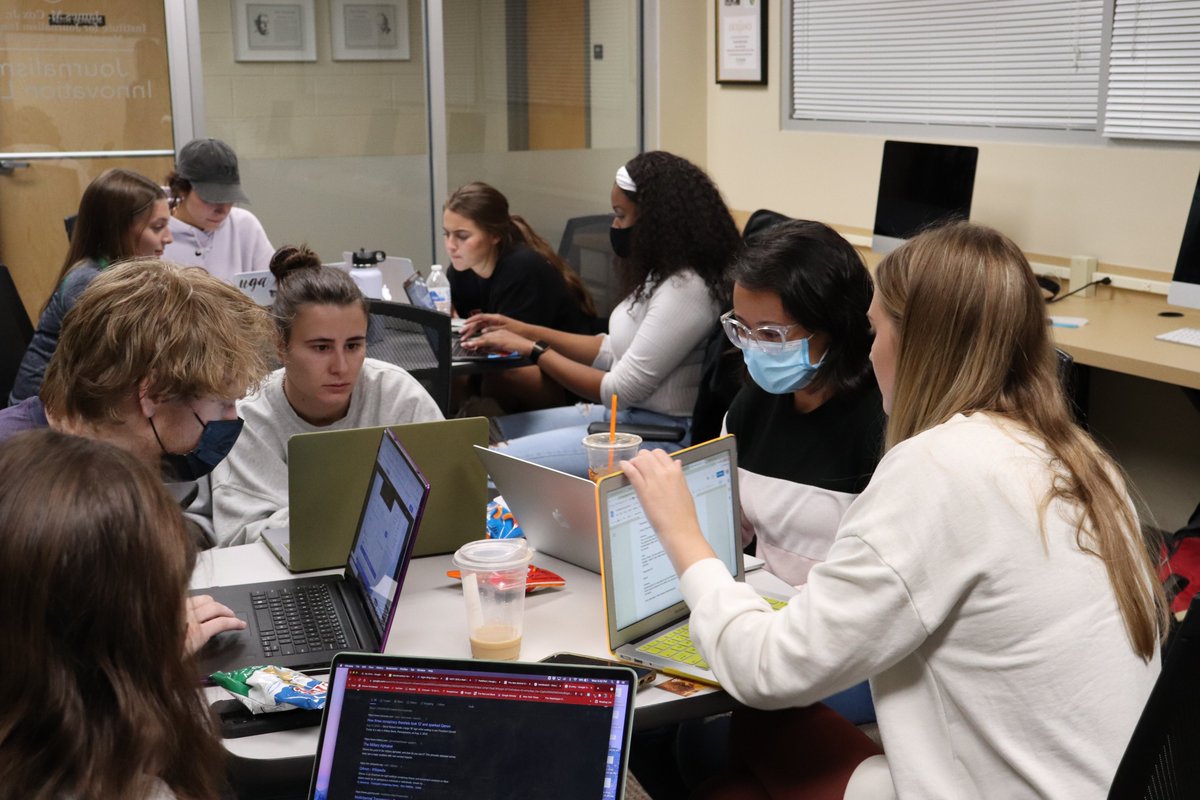 ONASPJatUGA's tweet photo. We debunked tweets, spotted unreliable sources and poked holes in Facebook posts at tonight's misinformation Hackathon! Congrats to the winning team and thank you to @amandacbright for a fun event! https://t.co/oXjHueDVxa