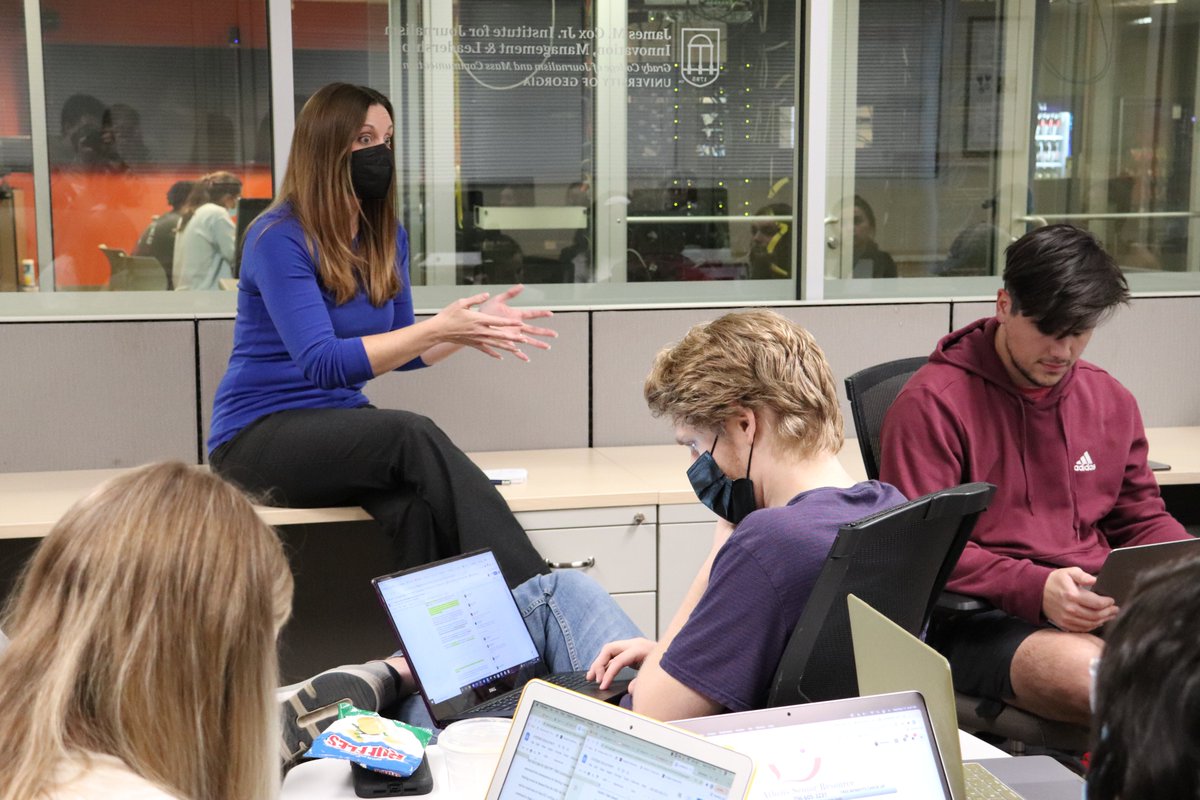 We debunked tweets, spotted unreliable sources and poked holes in Facebook posts at tonight's misinformation Hackathon! Congrats to the winning team and thank you to <a href="/amandacbright/">Amanda Bright</a> for a fun event!