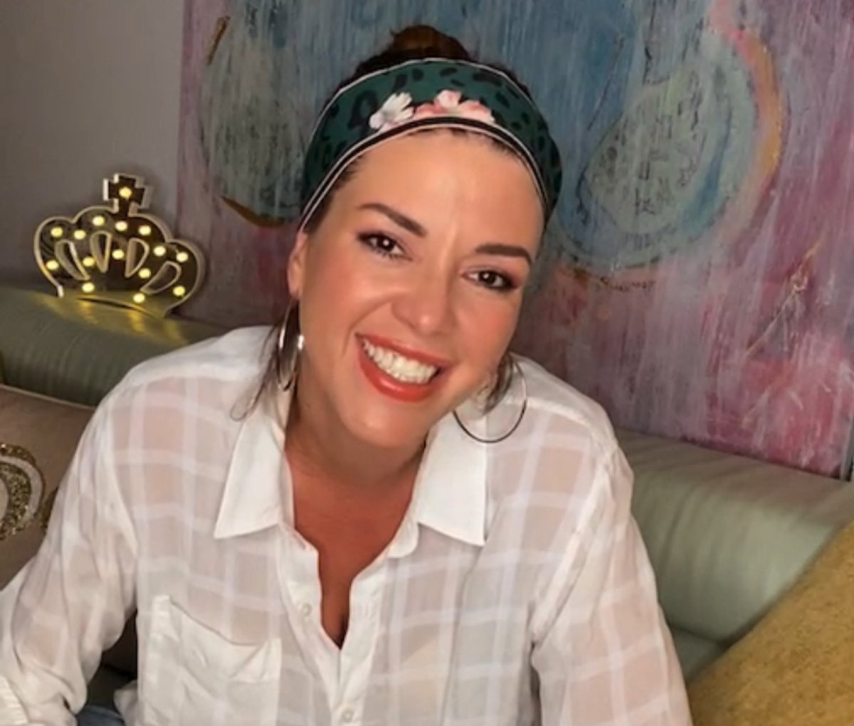 alixmanex's tweet photo. Lo bonita que se veía Ali. 🥺💜 #LCDLF 

Dejemos de atacar, cómo Ali lo dijo es inteligente, madura y humilde, ella sabe lo que hace.
Vamos a darle amor y apoyarla en todo, ya no debemos fijarnos en los demás. 💜 https://t.co/Pl3Jeb3Q06
