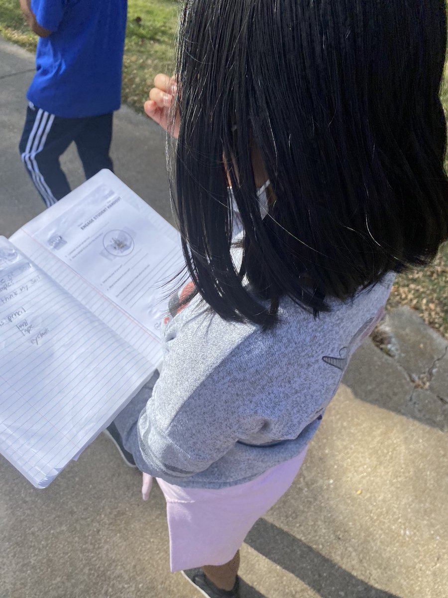 StarnesScholars's tweet photo. Scientists at work! 🧫 🔬
We loved examining, collecting, and identifying our different types of soil! 💜
@gheeagles #4thgradeROCKS #soil #outsidelab #handson https://t.co/l93gsFfnzX