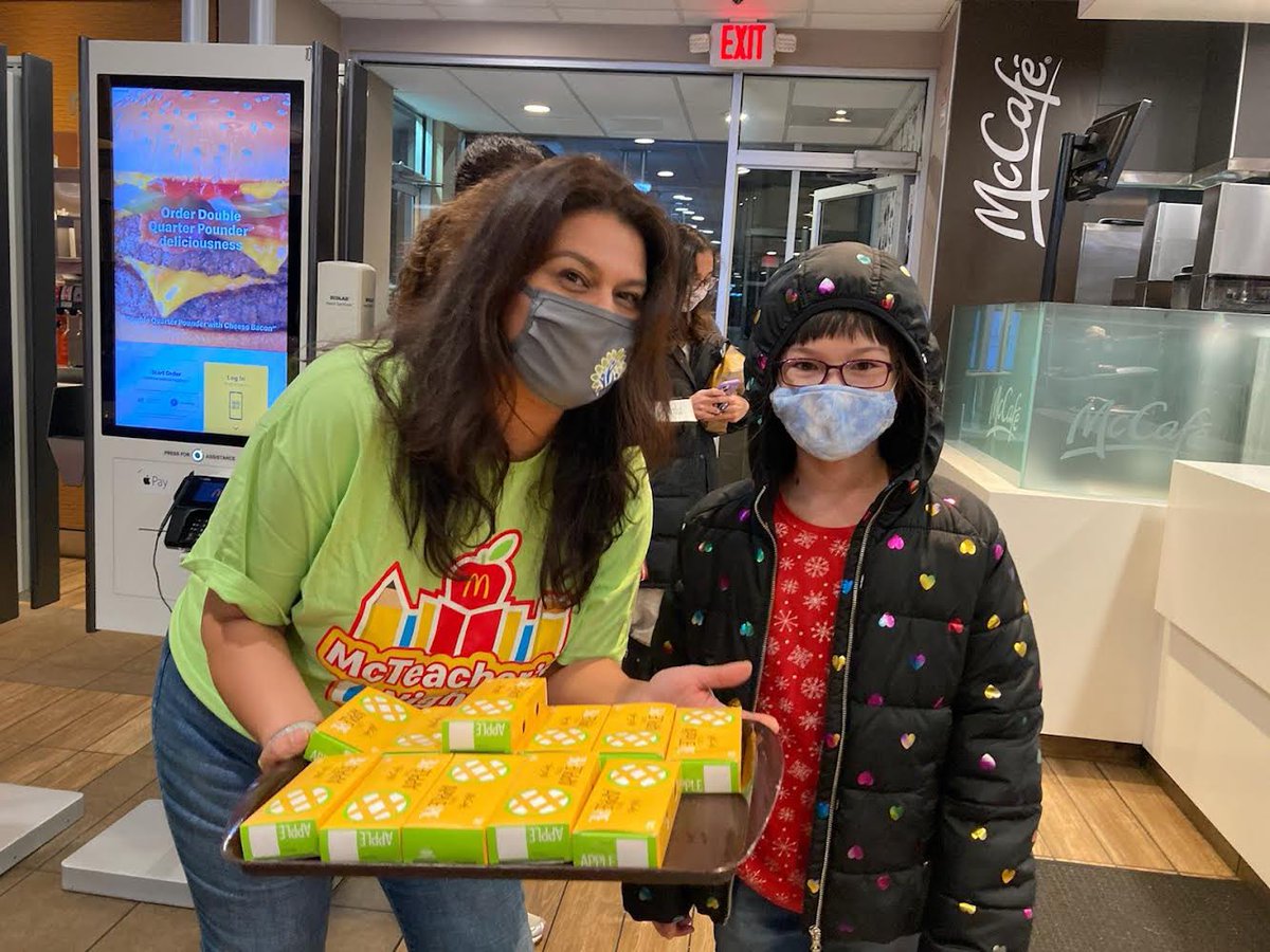 DolphinsMrs's tweet photo. What a fun night @McDonalds supporting Molloy Education Center and @NTDSE.  There is still time to stop by 4830 W. Dempster, Skokie.  We’ll be there until 7:30CST.  @Kristin_NTDSE @PerryNTDSE #NTDSEmpowers https://t.co/E0ITMHHkXU