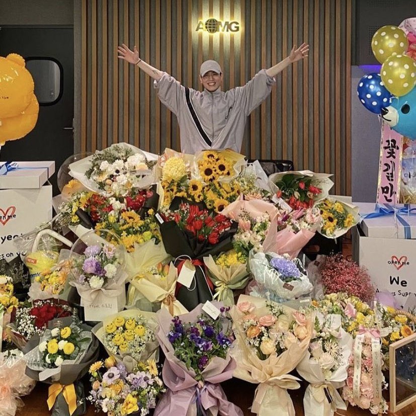 Ever since Yugyeom joined a new company, we said “Let’s walk on a flowery path together” and he is indeed ❤️🥺