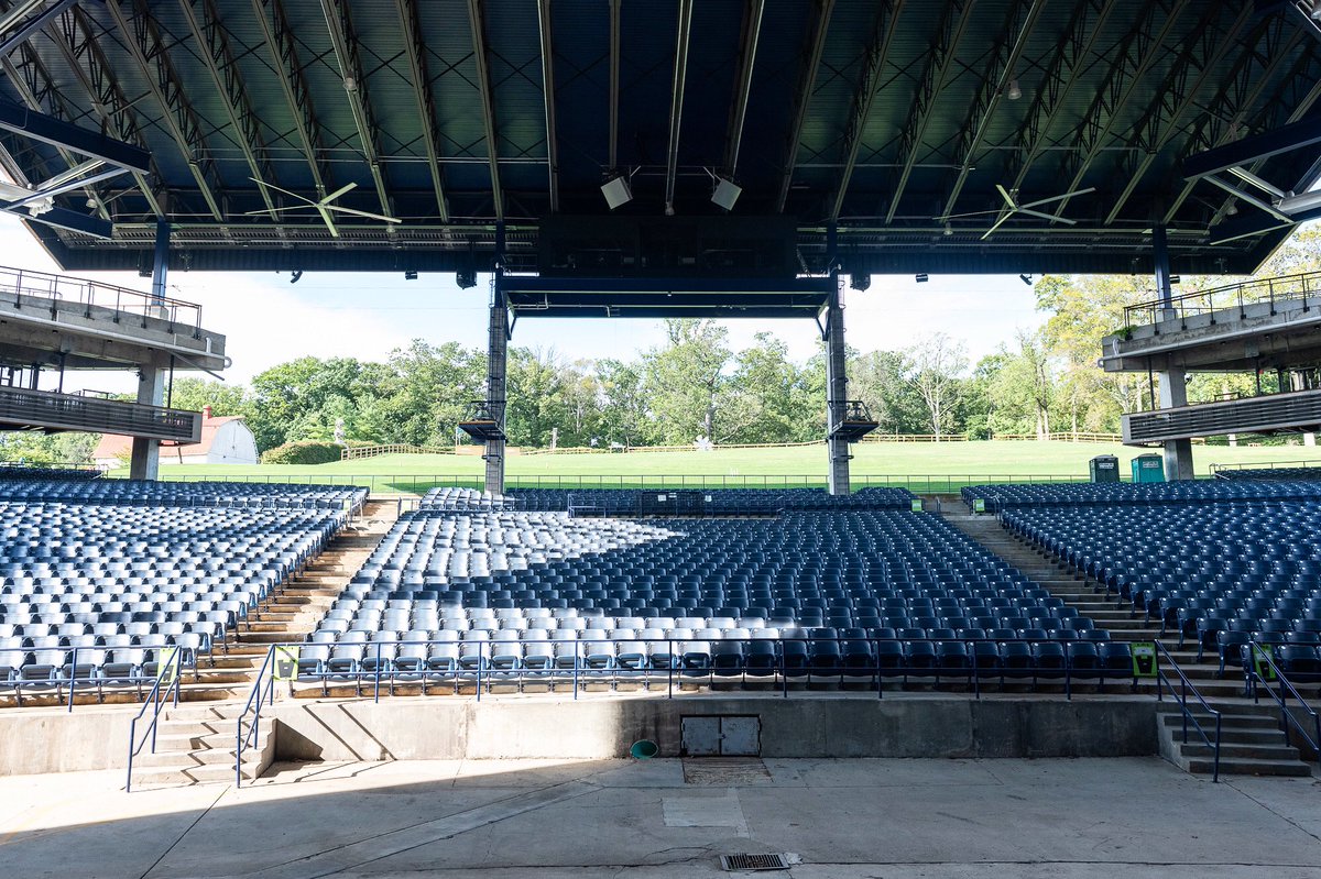 Winter approaching has us missing outdoor shows 🥶

Do you have any summer concerts already lined up for summer 2022??

📸: <a href="/kgustafson/">KG saw Oasis 4x in 2025</a> at <a href="/MerriweatherPP/">Merriweather Post Pavilion</a> for #BringMusicHome

bringmusichome.com / #saveourstages